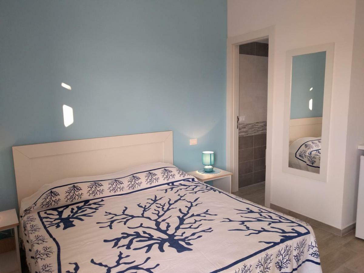 Camere Mare Manu Porto Cesareo Buitenkant foto