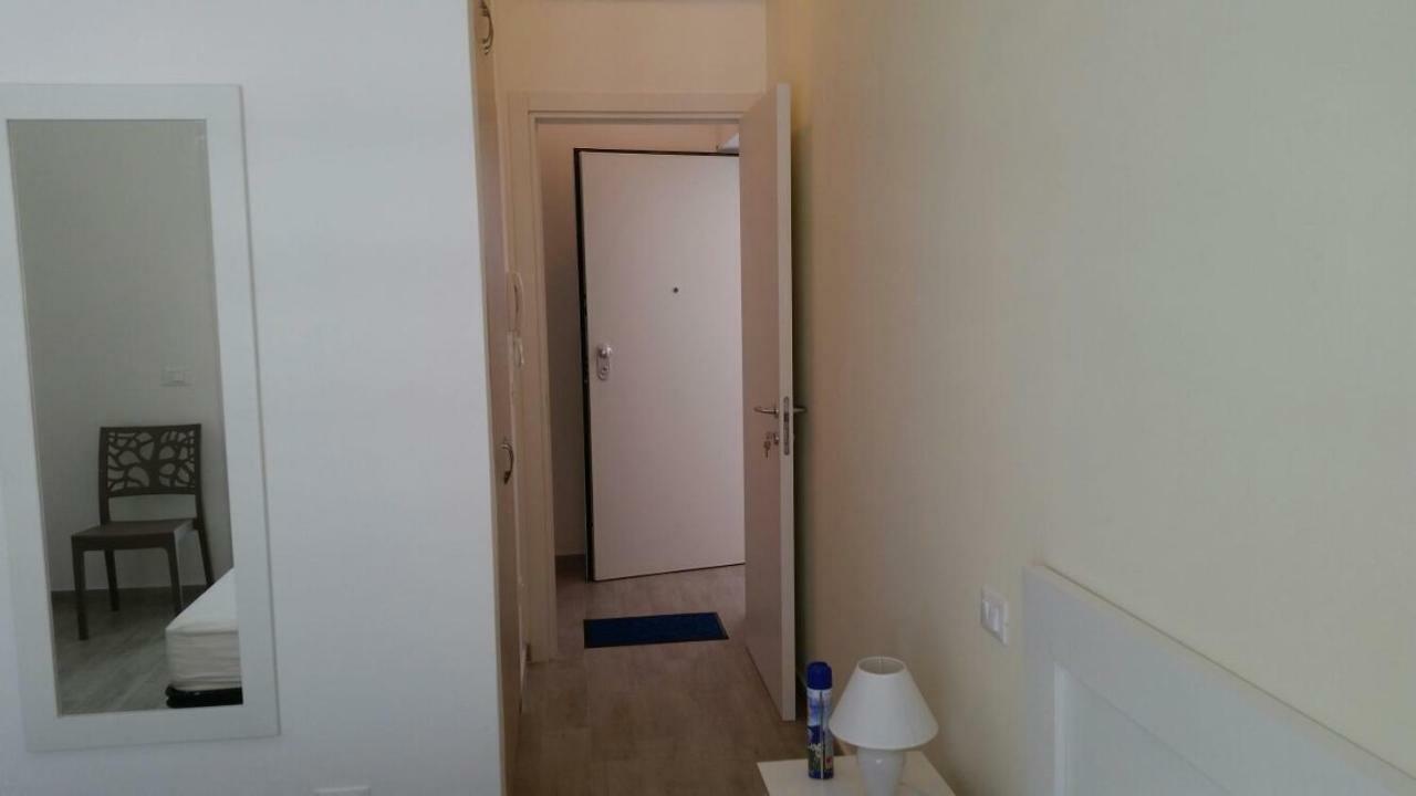Camere Mare Manu Porto Cesareo Buitenkant foto